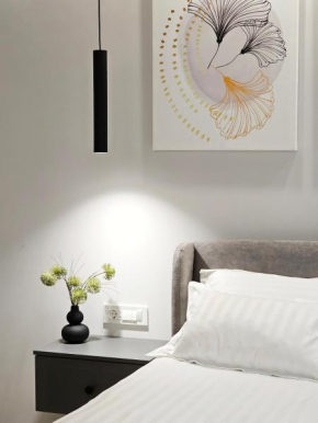 Akis CityChic Apartment